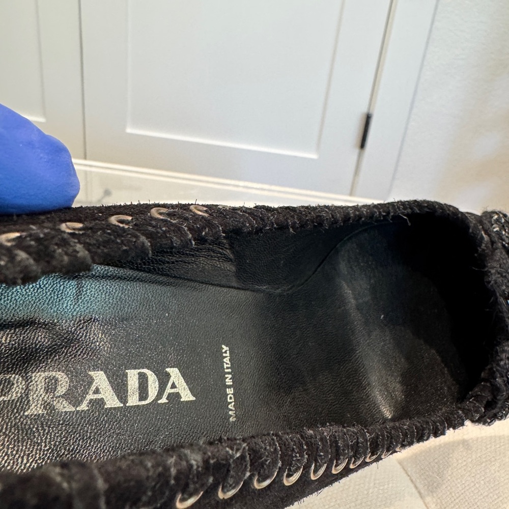Prada Black Suede Beaded Embellished Pointed-Toe Heels (38.5) - Picture 10 of 13
